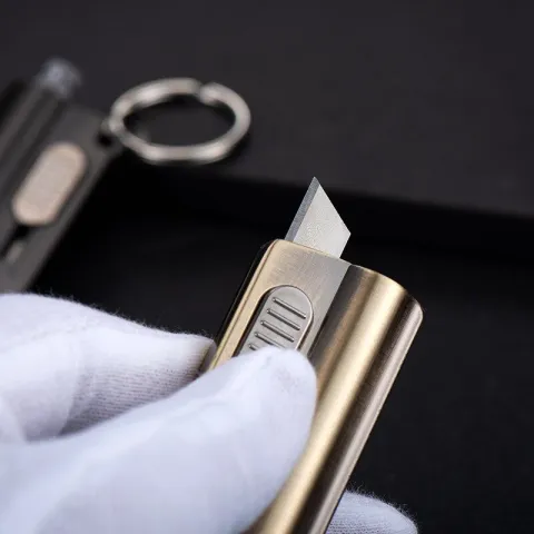Dolphin HY705 бензиновая зажигалка-спичка с ножом Dolphin HY705 бензиновая зажигалка-спичка с ножом