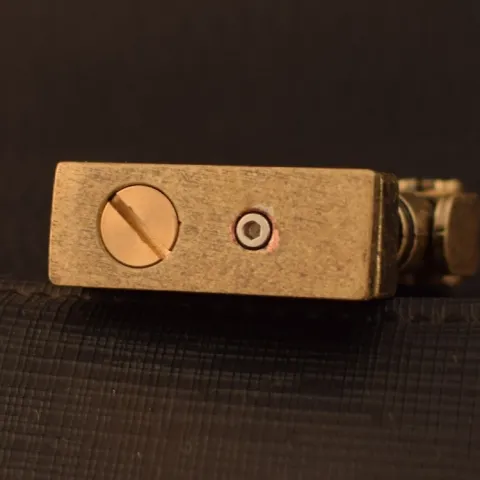 Dolphin HY752 бензиновая зажигалка