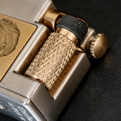 Chief CF715 бензиновая мини зажигалка Chief CF715 бензиновая мини зажигалка